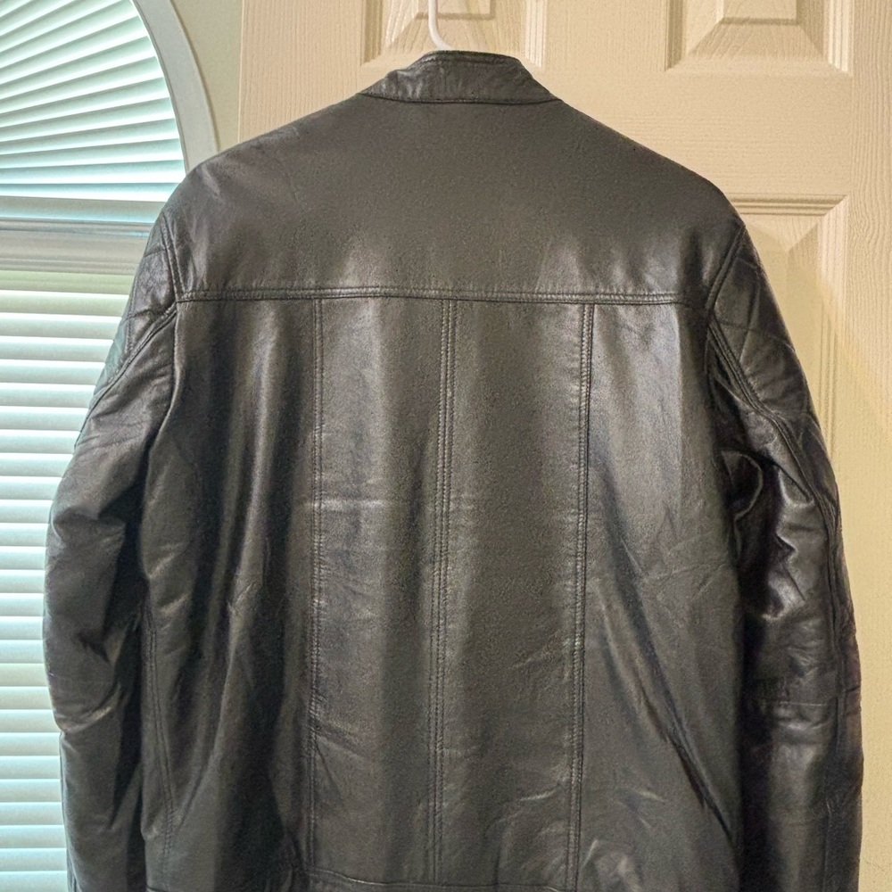 Men's Black Leather Jacket - Picture 2 of 3
